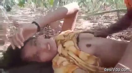 Fucking Jungle Desi 18 Girl XXX Porn Video