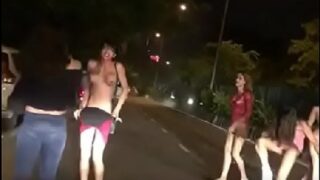 Nude Desi Shemales Video Road Blowjob